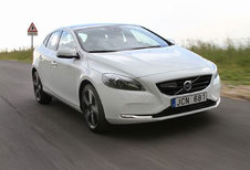 VOLVO V40 D2 (2012)
