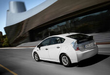 TOYOTA PRIUS PLUG-IN HYBRID (2012)