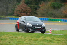 PEUGEOT 208 GTI 30TH (2014)