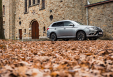 MITSUBISHI OUTLANDER PHEV - Toppers