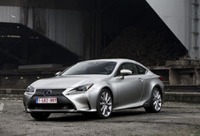 Lexus RC 300h : Blaffende honden bijten niet