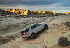 Land Rover Discovery Sd4 240 (2017)