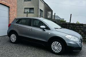 Suzuki S-Cross