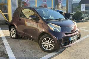 Toyota iQ