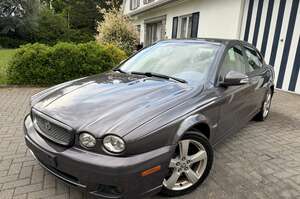 Jaguar X-Type