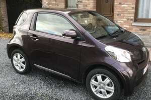 Toyota iQ