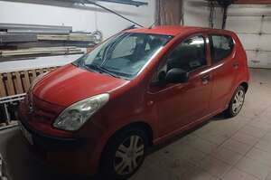 Nissan Pixo