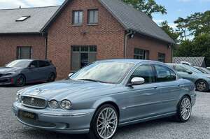 Jaguar X-Type