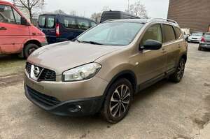 Nissan Qashqai+2