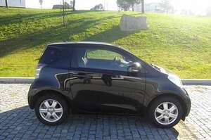 Toyota iQ
