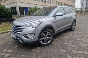 Hyundai Grand Santa Fe