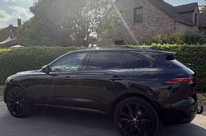 Jaguar F-pace