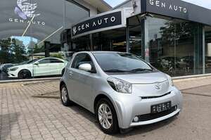 Toyota iQ
