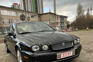 Jaguar X-Type