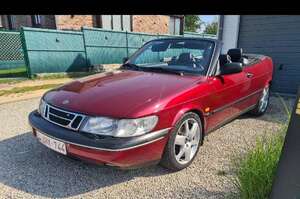 Saab 900