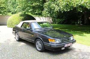 Saab 900