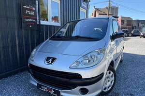 Peugeot 1007
