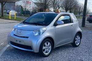 Toyota iQ