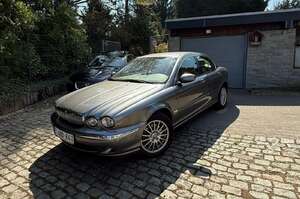 Jaguar X-Type