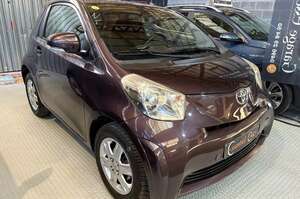 Toyota iQ