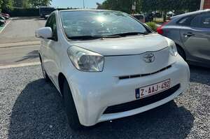 Toyota iQ