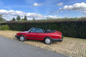 Saab 900
