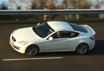 HYUNDAI GENESIS COUPÉ 3.8 V6 #1