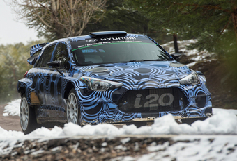 Voor 2016: Thierry Neuville test zijn nieuwe i20-rallywagen #1