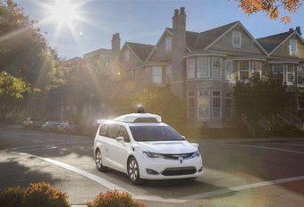 Fiat Chrysler opent testcentrum voor autonome voertuigen #1