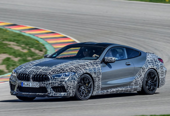 BMW M8 : freinage à force variable #1