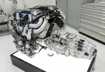 De W16 van Bugatti blijft nog minstens 10 jaar #1