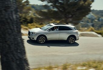 DS 7 Crossback e-Tense 225 : moins chère #1