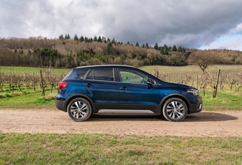 Suzuki S-Cross 1.4 Hybrid 4WD