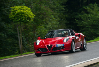 Alfa 4C Spider: ébouriffante! #1