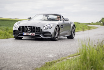 Mercedes-AMG GT C Roadster : Brushing express #1