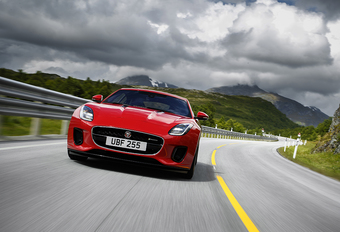 Jaguar F-Type 2.0T i4 Coupé (2017) #1
