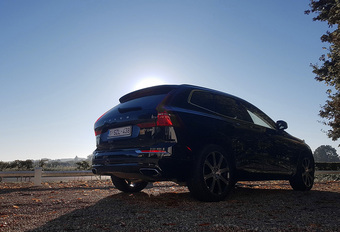 Volvo XC60 T8 Twin Engine (2019) #1
