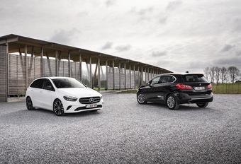 BMW 218i Active Tourer 136 A vs Mercedes B 180 A #1