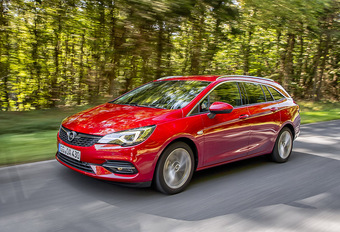 Opel Astra 1.2T 130 Sports Tourer: Warmhoudertje #1