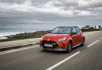 Toyota Yaris Hybrid : Scratch vert? #1