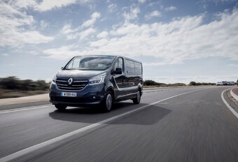Renault Trafic SpaceClass Blue dCi 170 EDC (2020) #1