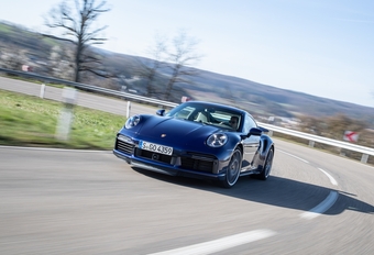 Porsche 911 Turbo S (2020)