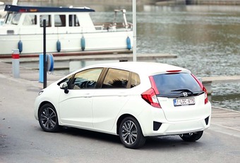 Véritable couteau suisse urbain, la Honda Jazz arrive enfin dans sa quatrième génération, qui s’émancipe. Par la taille et l’habitabilité comme par l’équipement.