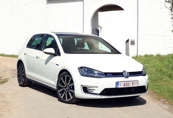 Volkswagen investit en masse dans l'hybride rechargeable. Comme avec cette Golf GTE qui est presque une GTI.