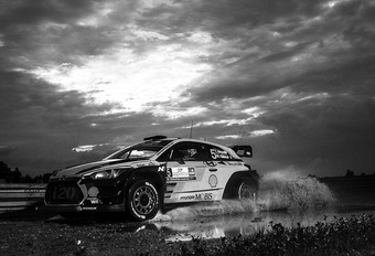 We weten dat Thierry Neuville de snelste rallypiloot was, maar dat Sébastien Ogier uiteindelijk met de titel aan de haal ging. Toch is er nog veel meer te vertellen over het afgelopen WRC-seizoen, zoals blijkt uit deze video van 2017.