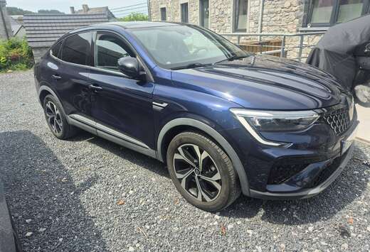 Renault Arkana E-TECH 1.6i Techno