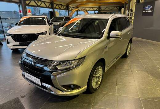 Mitsubishi Outlander 2.0i 4WD PHEV Intense