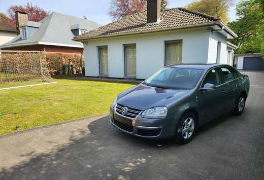 Volkswagen Jetta 1.6 CR TDi Comfortline DPF