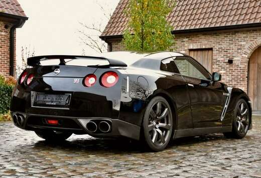 Nissan GT-R Black Edition **COLLECTORS ITEM**
