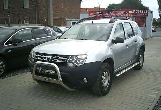 Dacia Duster 1.6i 4x4 Laureate